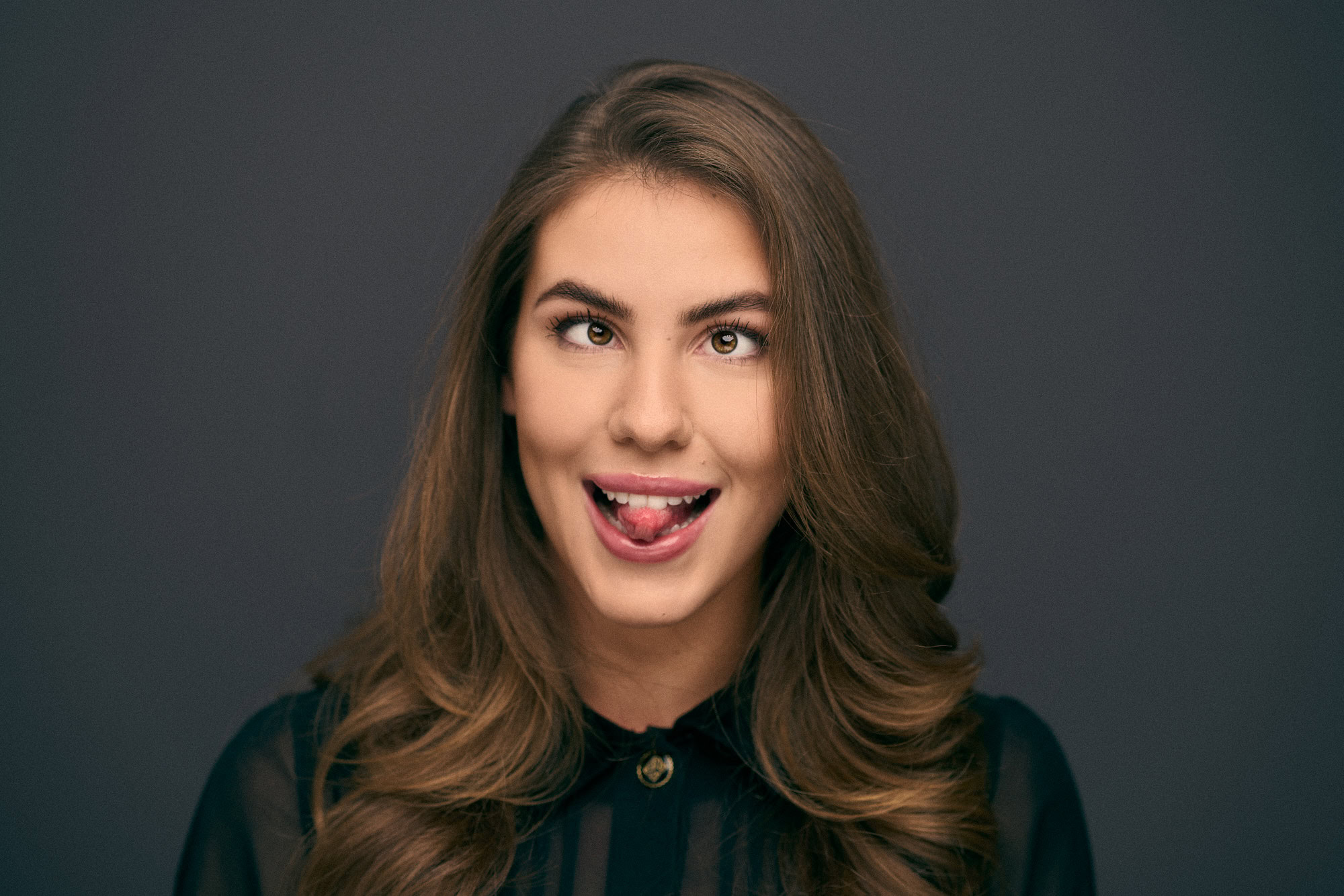 Laura, silly face